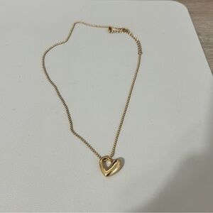 gold heart necklace